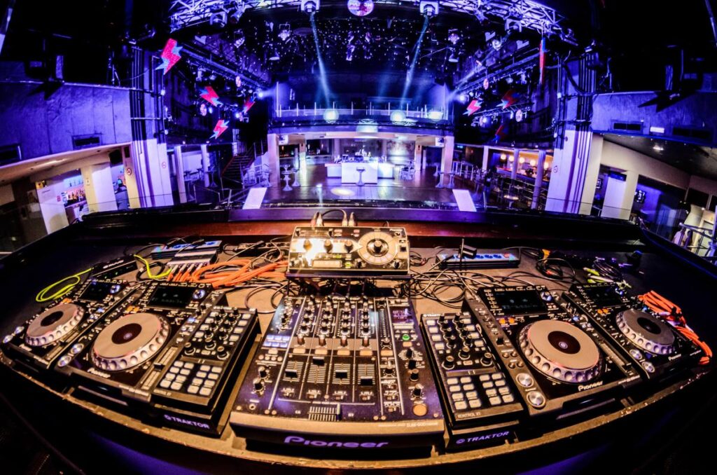 djmag